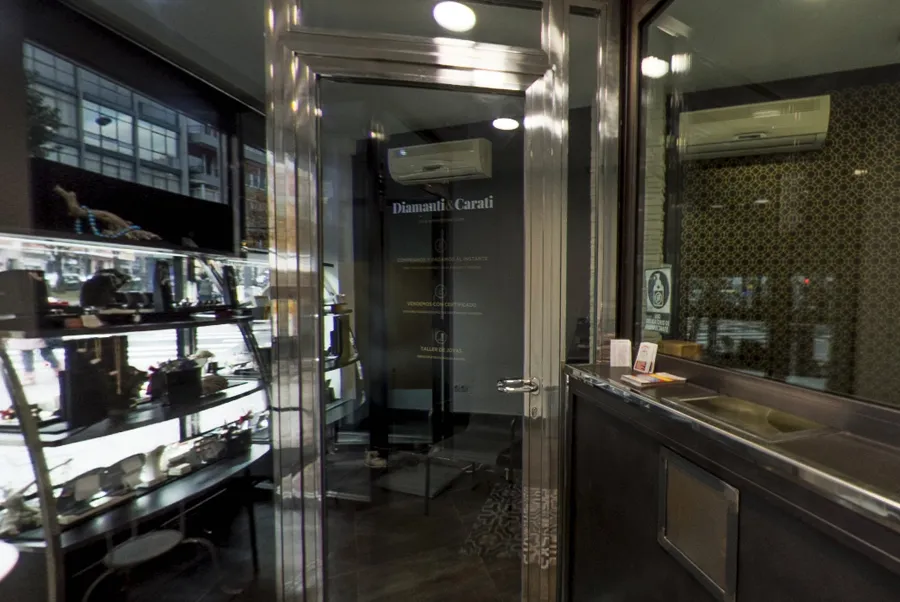 Tienda Diamanti & Carati en Doctor Areilza