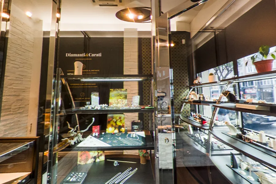 Tienda Diamanti & Carati en Autonomía
